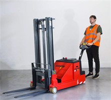 Kelvin PF09 Pedestrian Stacker